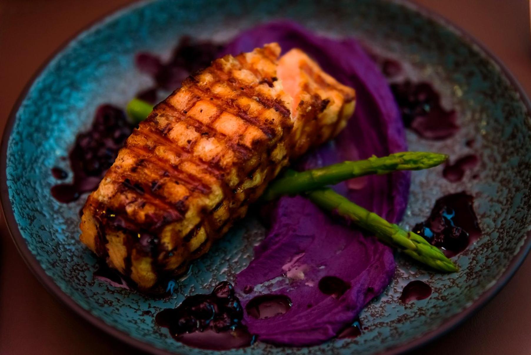 Royal Tulip Brasilia Alvorada Hotel Екстериор снимка Salmon