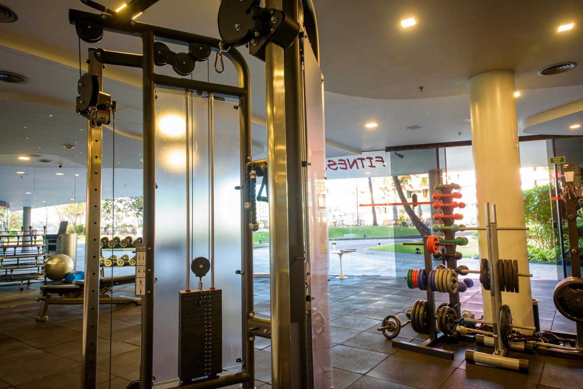Royal Tulip Brasilia Alvorada Hotel Екстериор снимка A cable machine